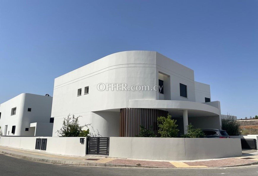 House (Semi detached) in Lakatamia, Nicosia for Sale - 8