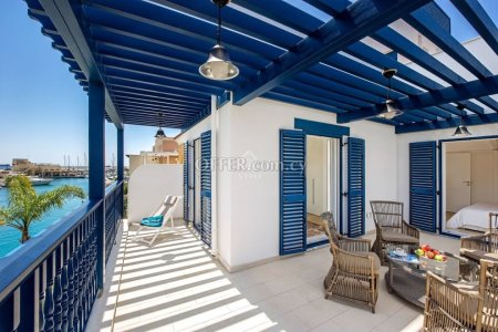 LUXURY THREE BEDROOM VILLA IN LIMASSOL MARINA