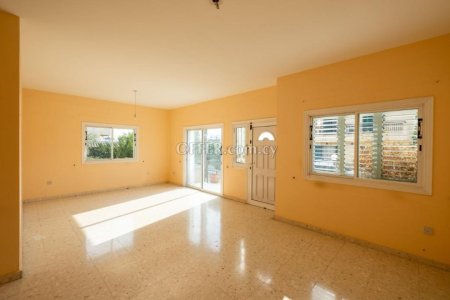 Residential building in Sotiros Larnaca