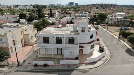 Two storey mixed use building in Ayios Dometios Nicosia - 10