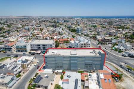 Three storey commercial building in Sotiros Larnaca - 5