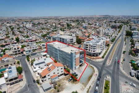 Three storey commercial building in Sotiros Larnaca - 4