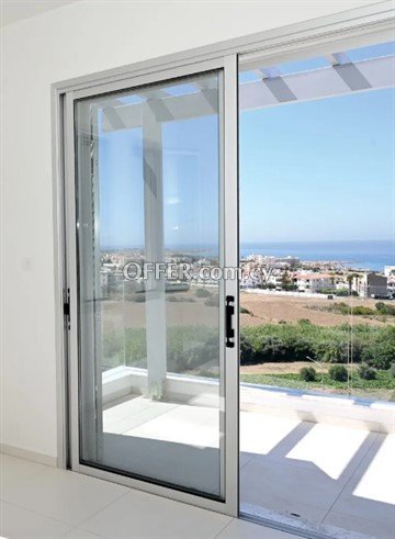 Seaview 3 Bedroom Luxury Villa  In Chloraka, Pafos - 5