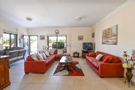 3 Bed House for Sale in Pyla, Larnaca - 8