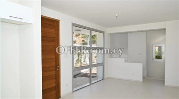 Seaview 3 Bedroom Luxury Villa  In Chloraka, Pafos - 4