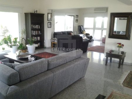 Four Bedroom Villa with private Swimming Pool for Rent in GSP Area Strovolos - 6