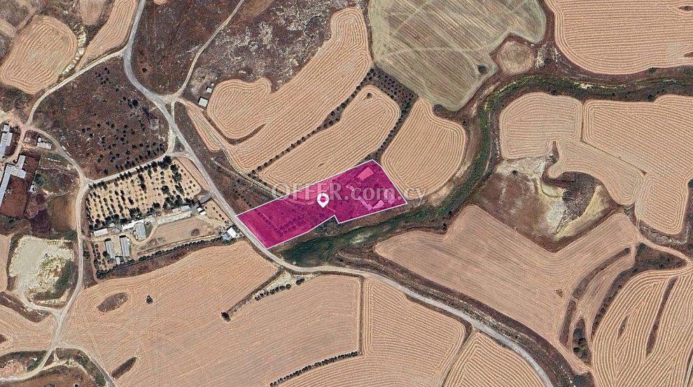 Field in Dimos Geriou Nicosia - 1