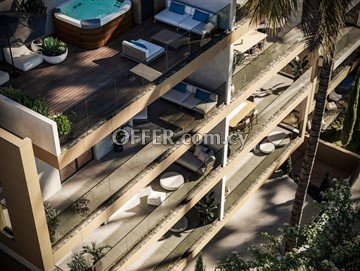 Luxury 2 Bedroom Apartment With 36 Sq.m. Roof Garden  In Leivadia, Lar - 7