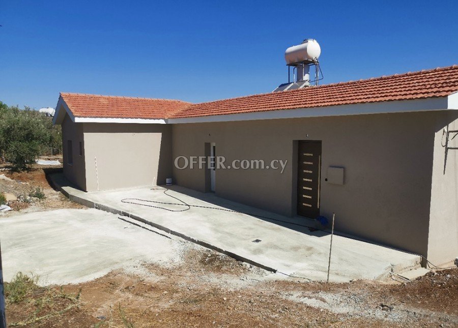 For Sale, ThreeBedroom Ground Floor House in Kalo Chorio Oreinis