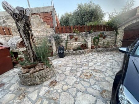 1-bedroom Village House 81 sqm in Lofou - 3