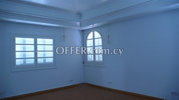 4 Bedroom Luxury And Beautiful House  In Engomi - Parissinos Area, Nic
