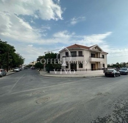THREE BEDROOM FAMILY HOUSE IN PETROU & PAVLOU