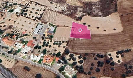 Residential field in Agia Varvara Nicosia - 1