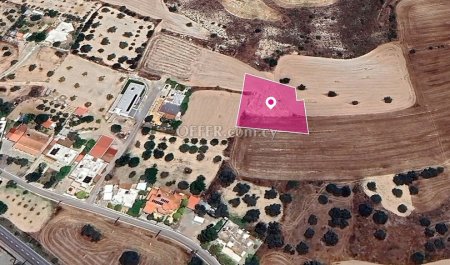 Residential field in Agia Varvara Nicosia