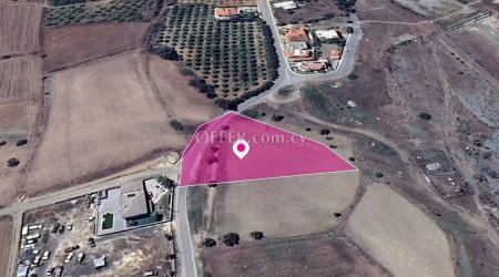 Residential field in Peristerona Nicosia - 1