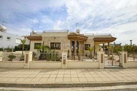 3 Bed Detached Villa for Sale in Paralimni, Ammochostos - 10