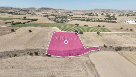 Residential field in Episkopeio Nicosia - 5