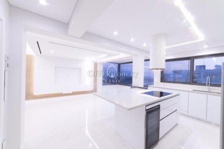 LUXURY SEA VIEW APARTMENT LOCATED IN LIMASSOL CENTER LOCATION CLOSE TO AGIOS NIKOLAOS ROUNDABOUT - 9