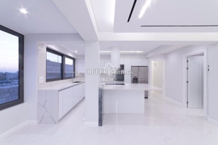 LUXURY SEA VIEW APARTMENT LOCATED IN LIMASSOL CENTER LOCATION CLOSE TO AGIOS NIKOLAOS ROUNDABOUT - 8