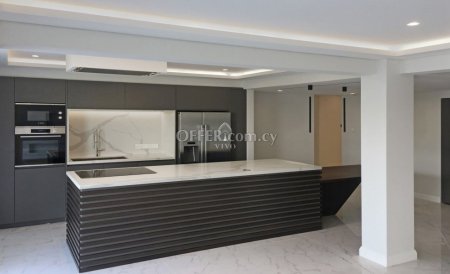 LUXURY APARTMENT IN THE CENTER OF LIMASSOL - 7