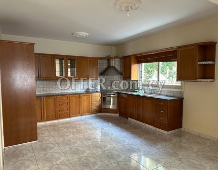 For Sale, Four-Bedroom plus Attic Room Detached House in Strovolos - 8