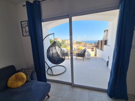 Two bedroom semi detached resale house in Peyia Paphos - 3