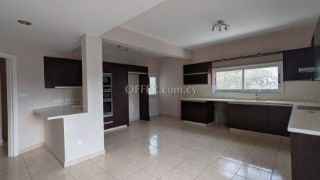 Three bedroom apartment in Strovolos Nicosia - 2