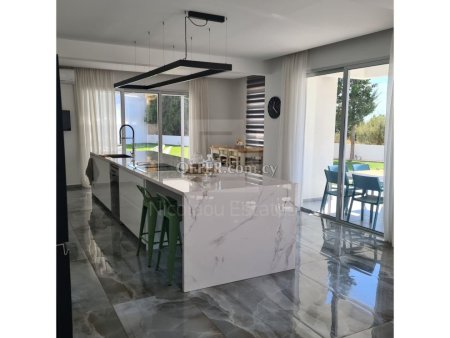 Beautiful Modern Villa Near Foleys School Ayios Athanasios Limassol - 1