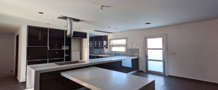 New For Sale €390,000 House 5 bedrooms, Alampra Nicosia