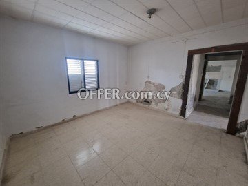Two Storey 5 Bedroom Mixed Use Building  In Agios Dometios Area, Nicos - 6