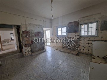 Two Storey 5 Bedroom Mixed Use Building  In Agios Dometios Area, Nicos - 5