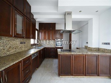 Large 3 Bedroom Apartment  In Latsia Area, Nicosia - 4