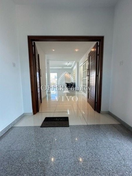 STUNNING OFFICE IN LIMASSOL CITY CENTER