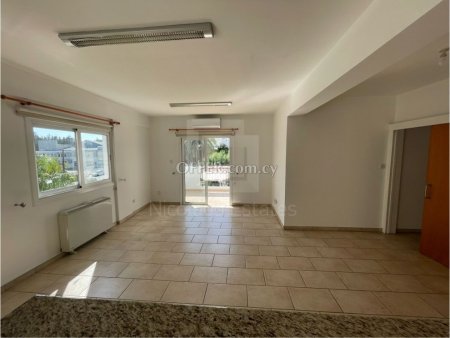 Three Bedroom apartment in Acropoli for rent near Armenias