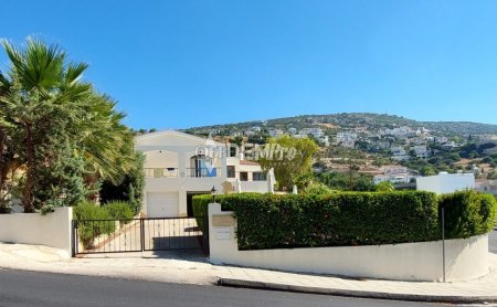 Villa For Sale in Peyia, Paphos - DP3872 - 2