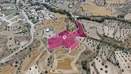 Share of a residential field in Analiontas Nicosia - 4