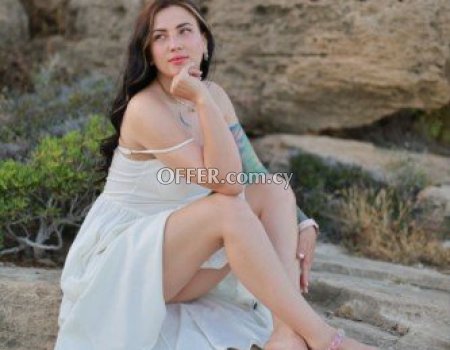 Julia (photo 1)