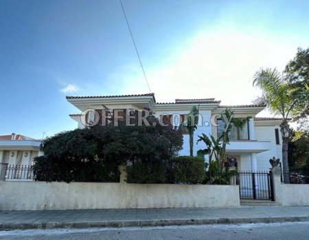 For Sale, Four-Bedroom Detached House in Strovolos - 1