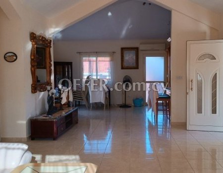 Spacious 3 bedroom bungalow with private pool - 4