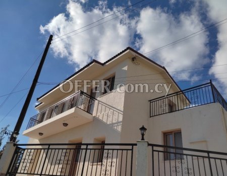 ΚΑΤΟΙΚΙΑ 4 ΥΠΝΟΔΩΜΑΤΙΩΝ