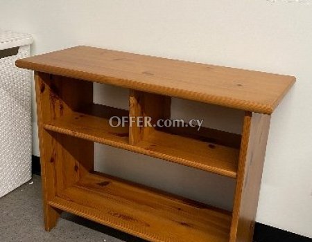 Beautiful solid wooden small table in perfect condition