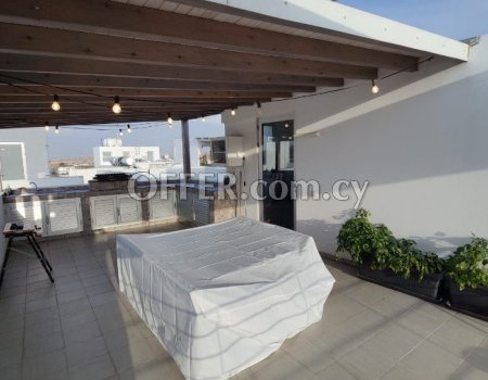 For Sale, Luxury and Contemporary Two-Bedroom Penthouse in Geri - 2