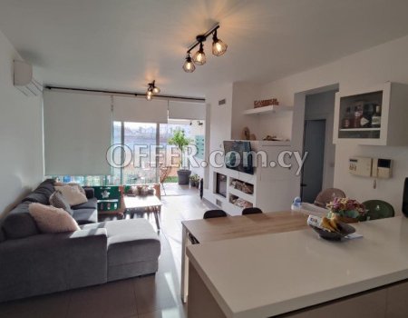 For Sale, Luxury and Contemporary Two-Bedroom Penthouse in Geri