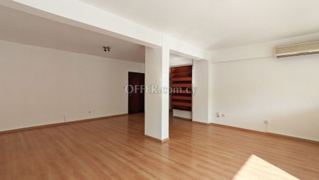 Three Bedroom Penthouse Apartment in Agios Antonios Nicosia - 5