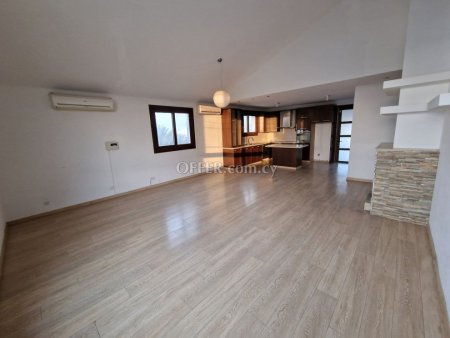 Four Bedroom Upper Floor House in Tseri Nicosia - 4