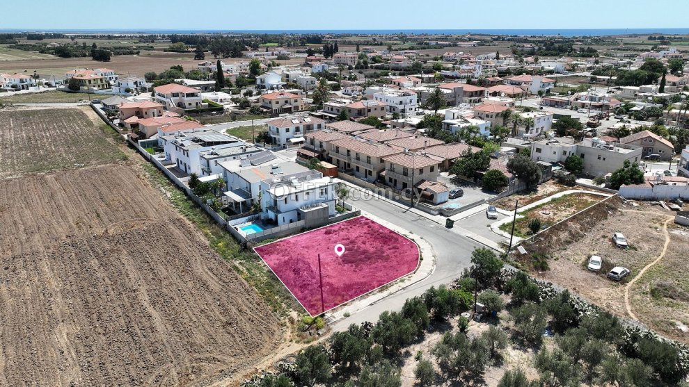 Corner Residential Plot in Pervolia Larnaca - 1