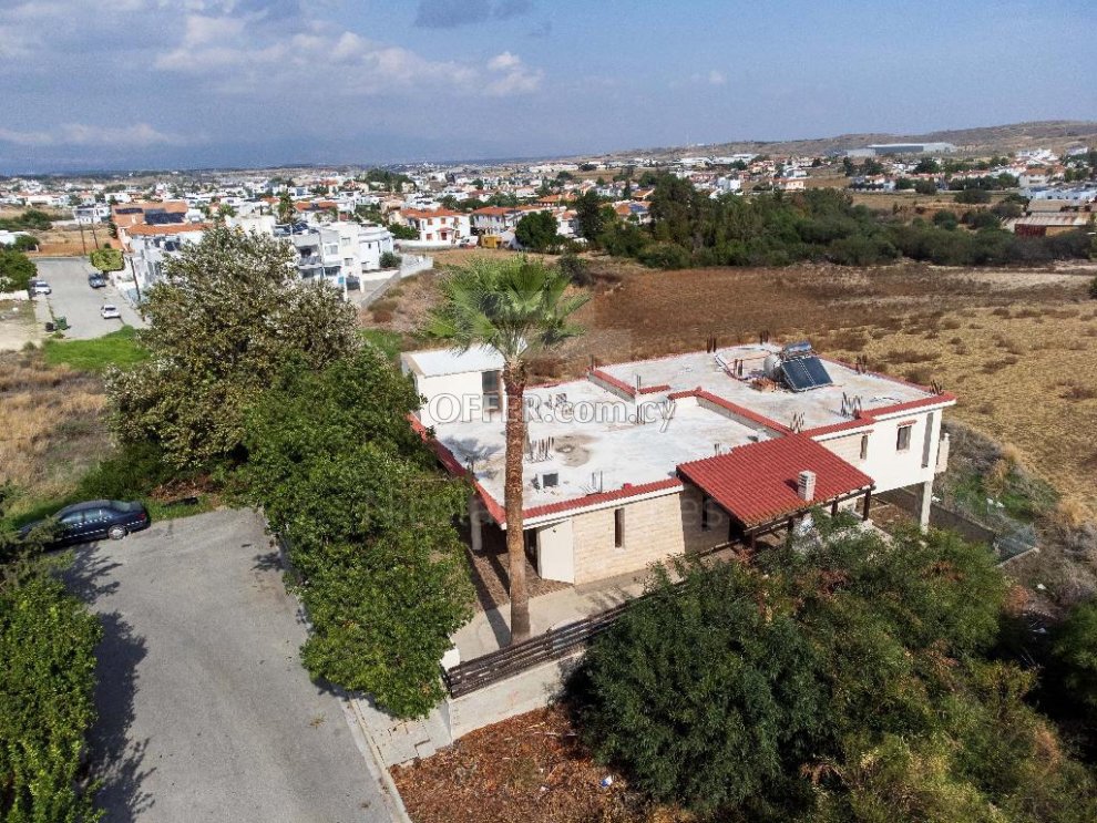 Detached Three Bedroom House with Garden for Sale in Kallithea Dali - 10