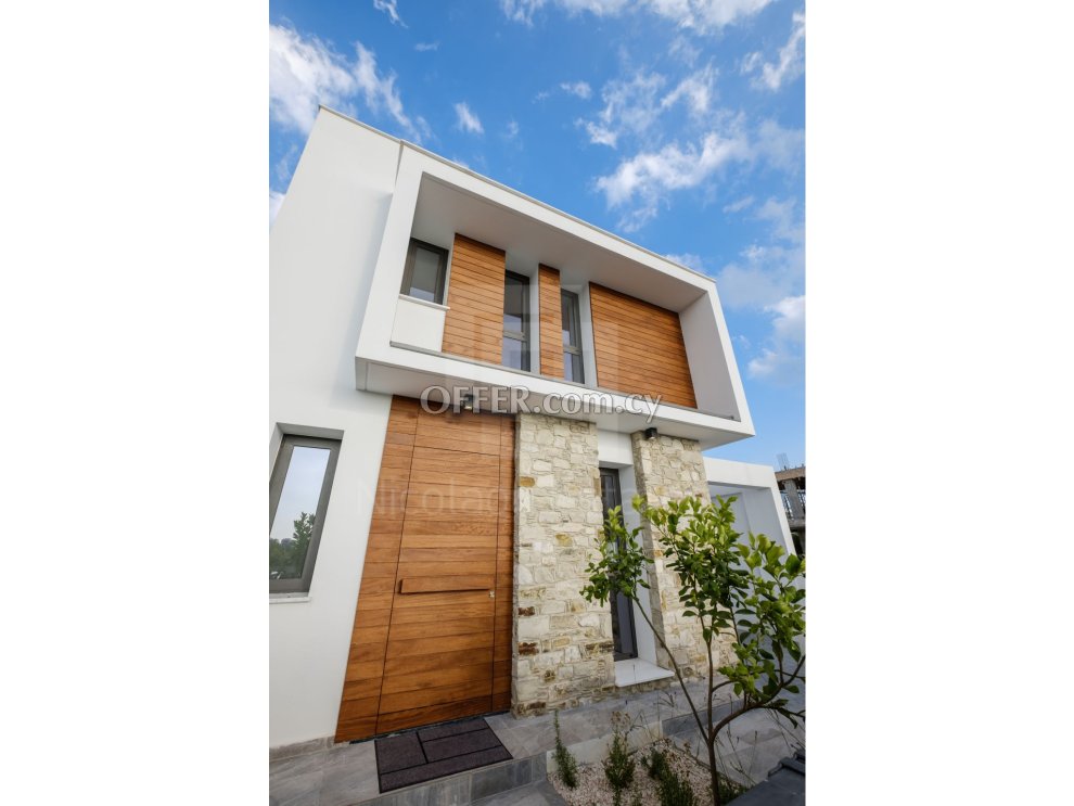 New four bedroom corner house in Dekhelia Road area of Larnaca - 7