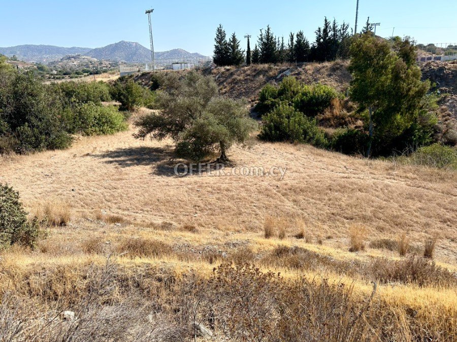 2007 sqm Residential Land in Pyrgos - 1