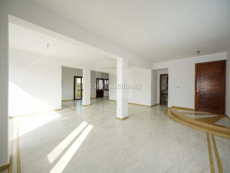 Spacious Three Bedroom Roof Apartment for Sale in Latsia Nicosia - 1